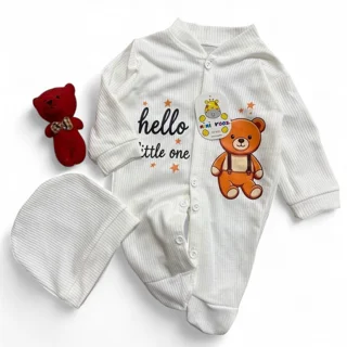 🧸 سرهمی نوزاد جورابدار همراه کلاه طرح خرسی سایز ۱/۲