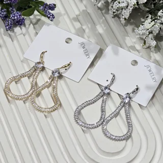 گوشواره اشکی آویزی نگین جواهری مجلسی
