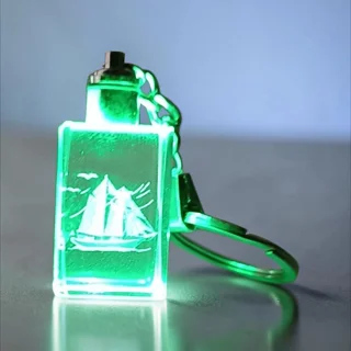 جاکلیدی کریستالی شفاف مستطیلی با طرح کشتی و نورپردازی RGB متغیر