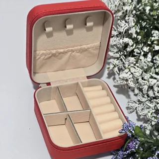 جعبه و کیف جواهرات و اکسسوری چرم مصنوعی