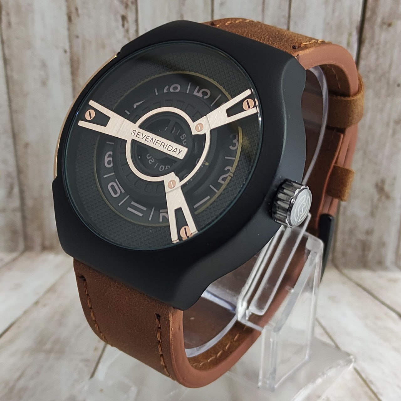 Sevenfriday round clearance watch